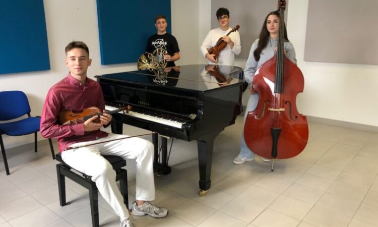 Foto Quattro talenti viterbesi nell’Orchestra Nazionale dei Licei Musicali Foto Quattro talenti viterbesi nell’Orchestra Nazionale dei Licei Musicali